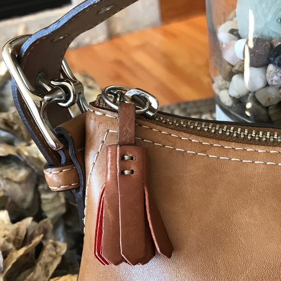 VINTAGE COACH TAN BAGUETTE BAG - Picture 4 of 16